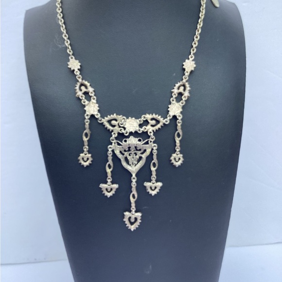 Necklace - Picture 2 of 6